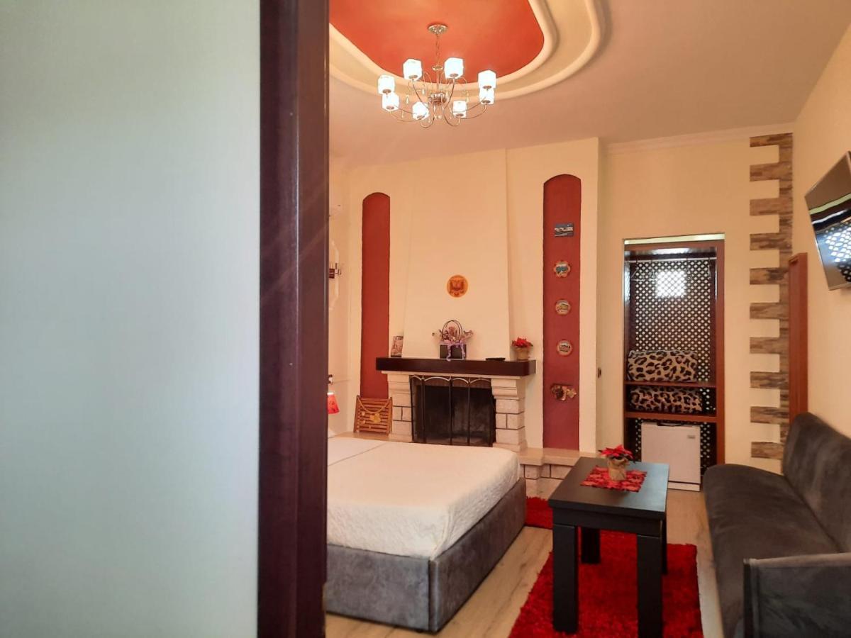 Villa 53 Тирана Екстер'єр фото